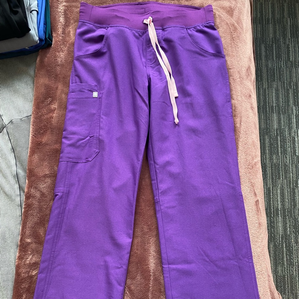 Small tall purple kade figs scrubs